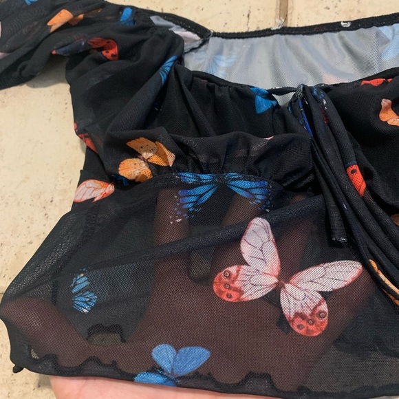 Black Butterfly Print Top - Picture 3 of 8